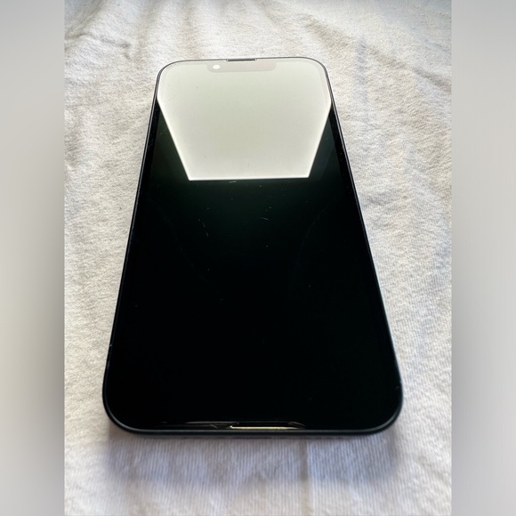 iPhone 13 Mini 128GB Midnight Unlocked - Picture 2 of 7